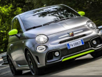  Abarth595Pista的油漆工作令人振奋 